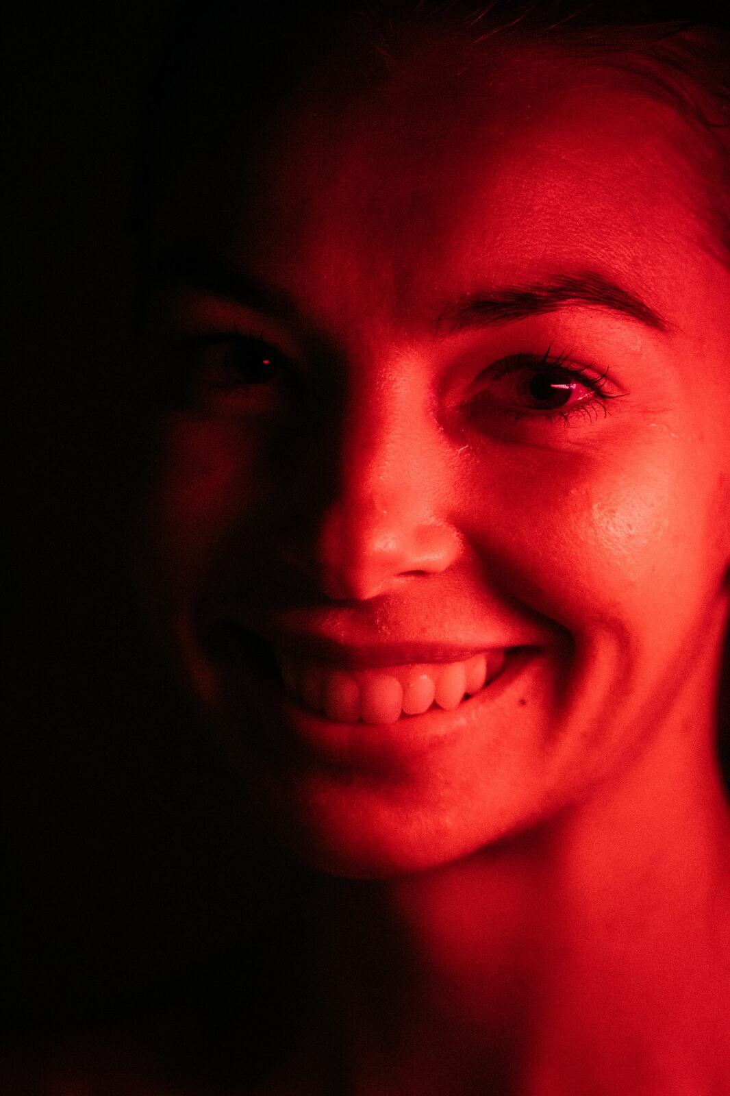 Float Space corporate story frame 9: A Float Space brand story with staff portraits, wellness atmosphere, red-light portrait texture and campaign-ready business imagery..