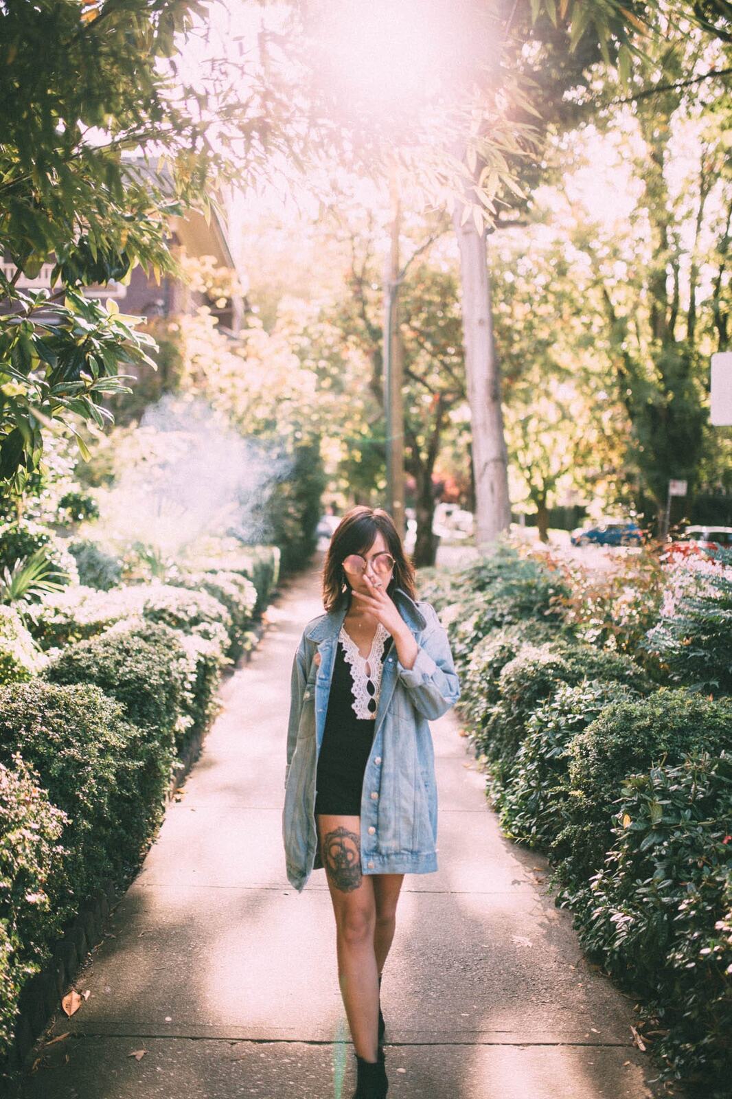Savannah in Vancouver portraits story frame 9: Vancouver portraits for Savannah with pale walls, green city paths, soft street light and a gentle late-afternoon portrait rhythm.