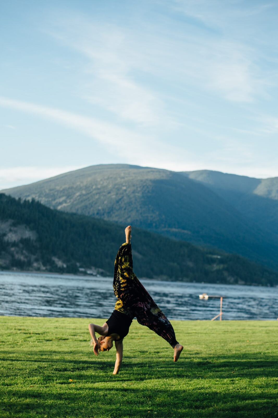 Shani Yoga corporate story frame 19: Wellness portraits for Shani with yoga movement, shoreline light and wooded settings, created for a personal brand with an active outdoor focus.