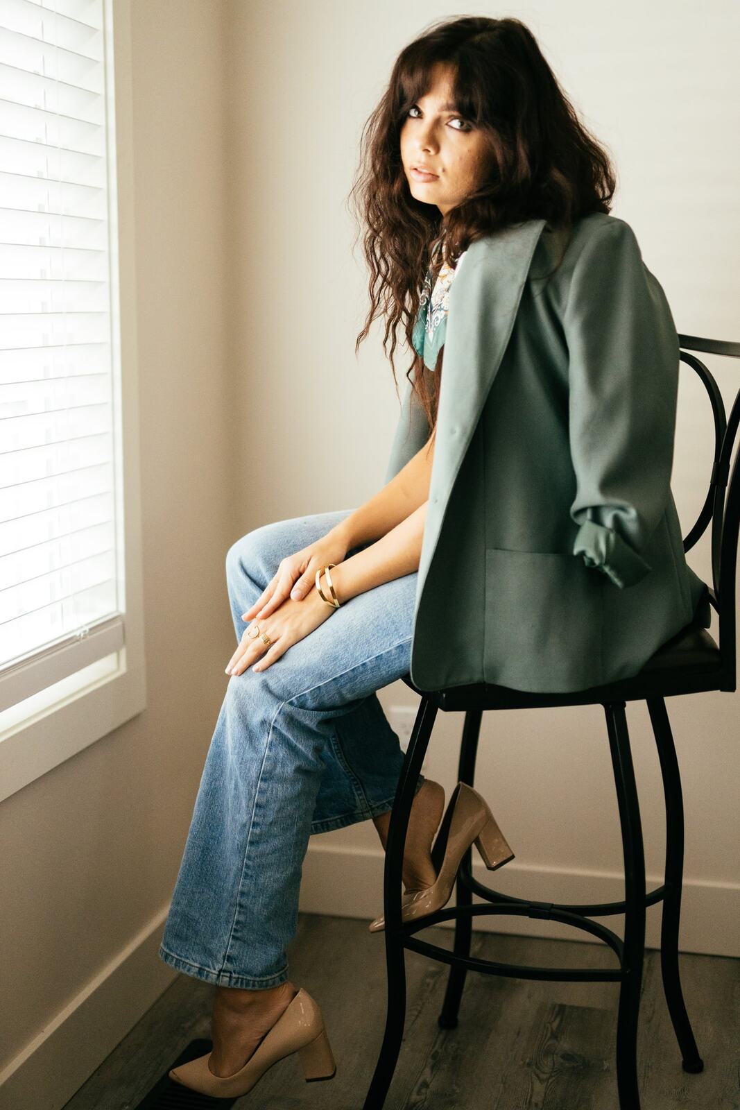 Sunny in Soft Indoor Light portraits story frame 8: A polished Sunny portrait set with a softer editorial feel.