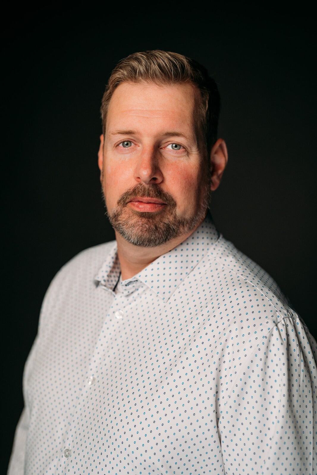 Team Bennett corporate story frame 1: Real estate team portraits in Kelowna, with individual headshots, group photos and clean marketing images for profiles, listings and business use..